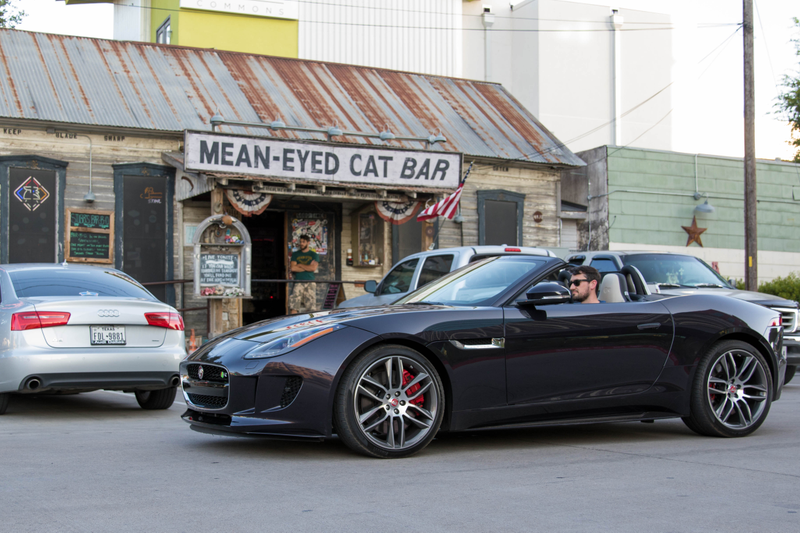 Illustration for article titled The Jaguar F-Type R Is A Terrific Source Of Automotive Therapy